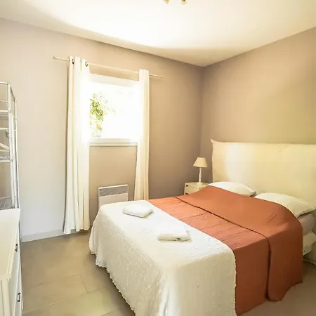 Hotel Les Chenes *